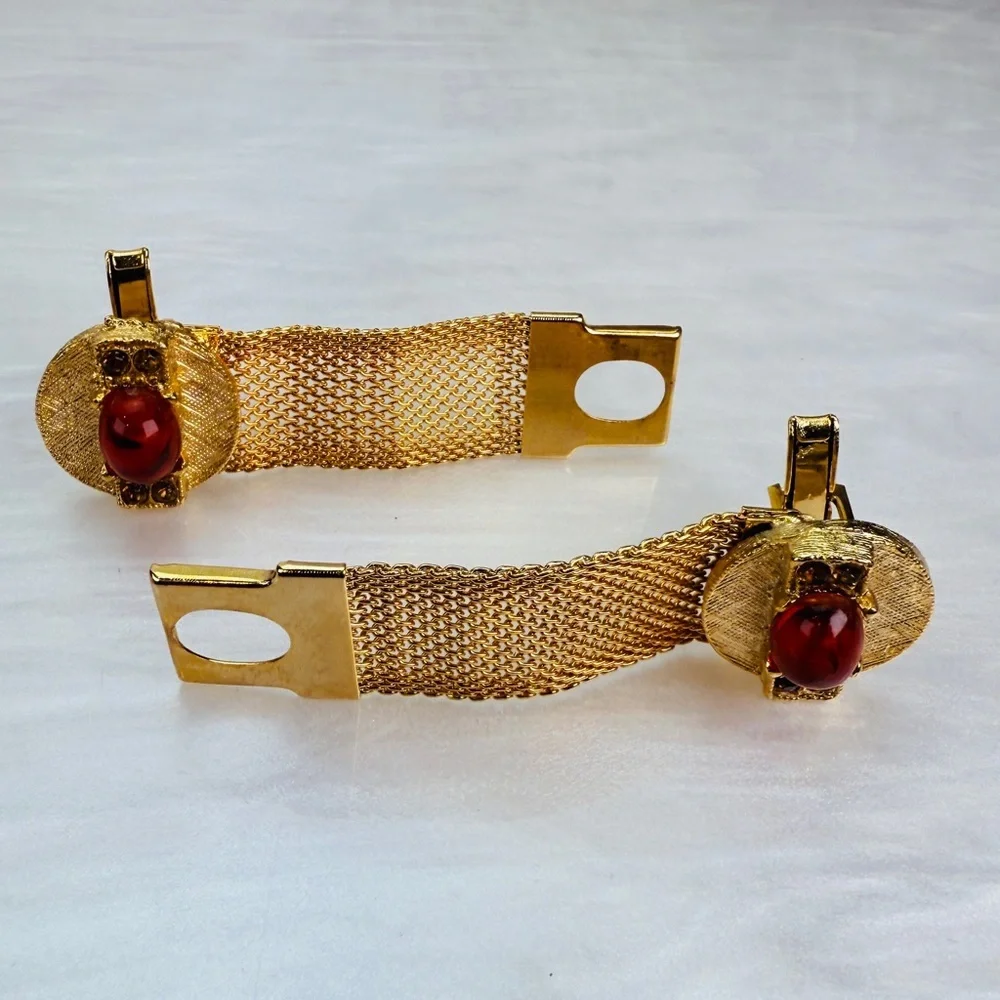Vintage Goldtone and Red Mesh Mid Century Cuff Links